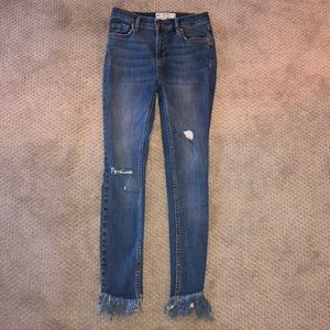 FREE PEOPLE JEANS! 🖤